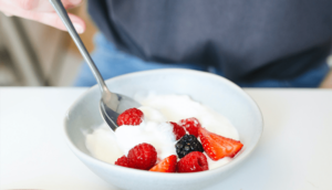 yogurt greco tra gli ingredienti dei dolci virai